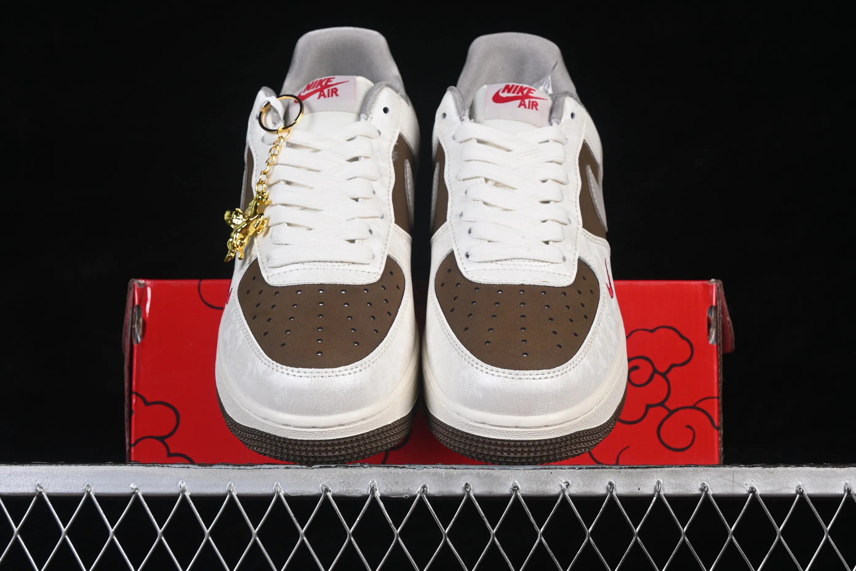 All categories Nk Air Force 1 Air Force series Nk Air Force 1 Low Air Force low-top Nike Air Force 1'07 Low Year of the Horse limited edition White and green Chinese style Air Force 1 low-top casual sneakers DW8806-008